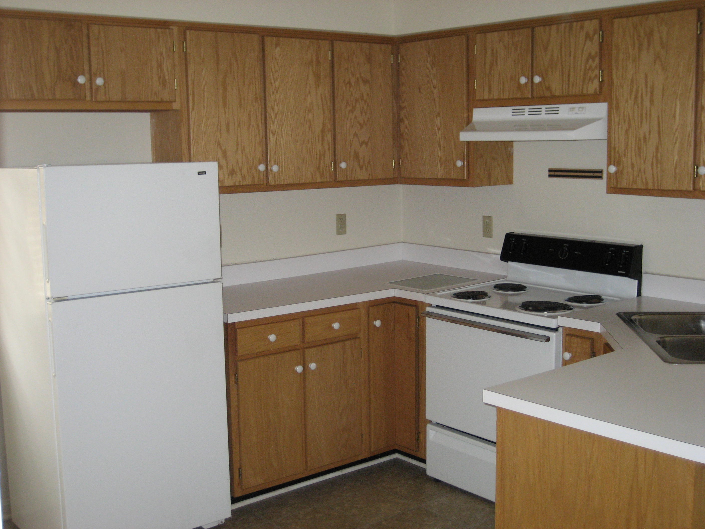 kitchen2fountiancrest.jpg